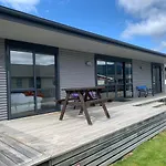 A Beauty On Bligh St Te Anau