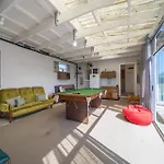 Mountain Serenity - Te Anau Holiday Home