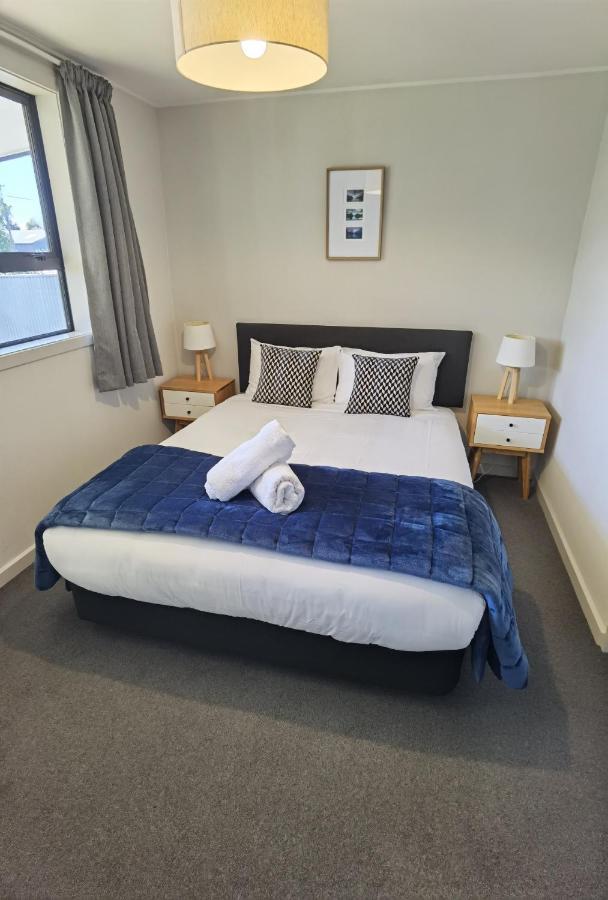 Milford Road Apartment *