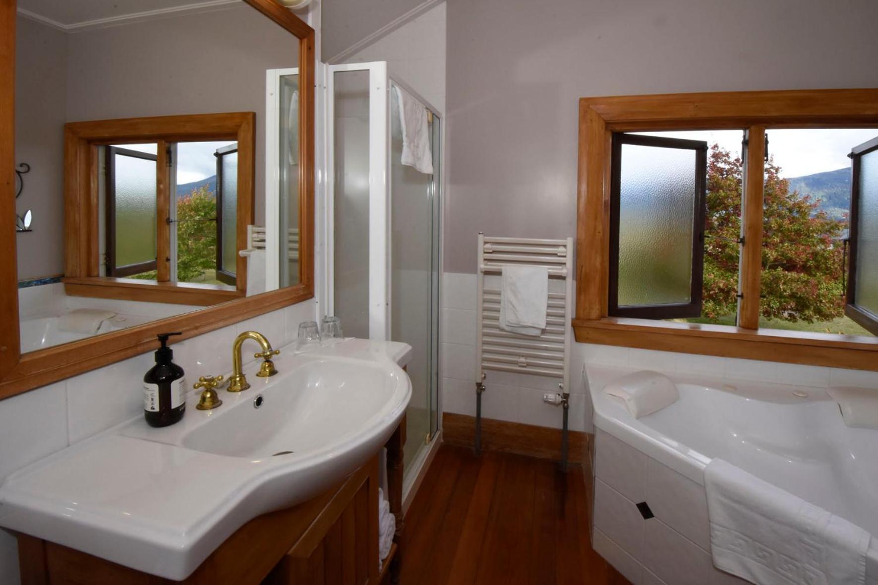 Te Anau Lodge Bed & Breakfast