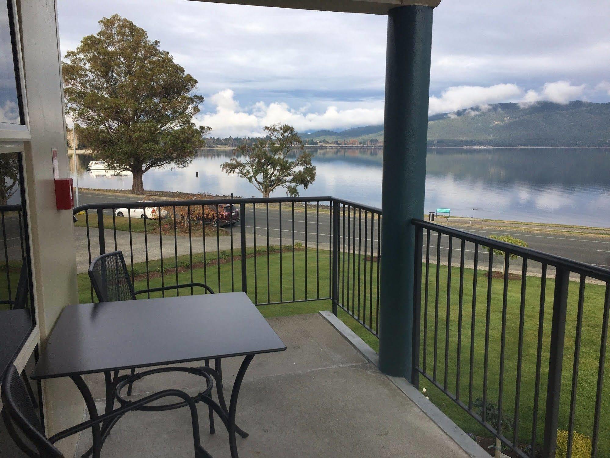 Motel Radfords On The Te Anau