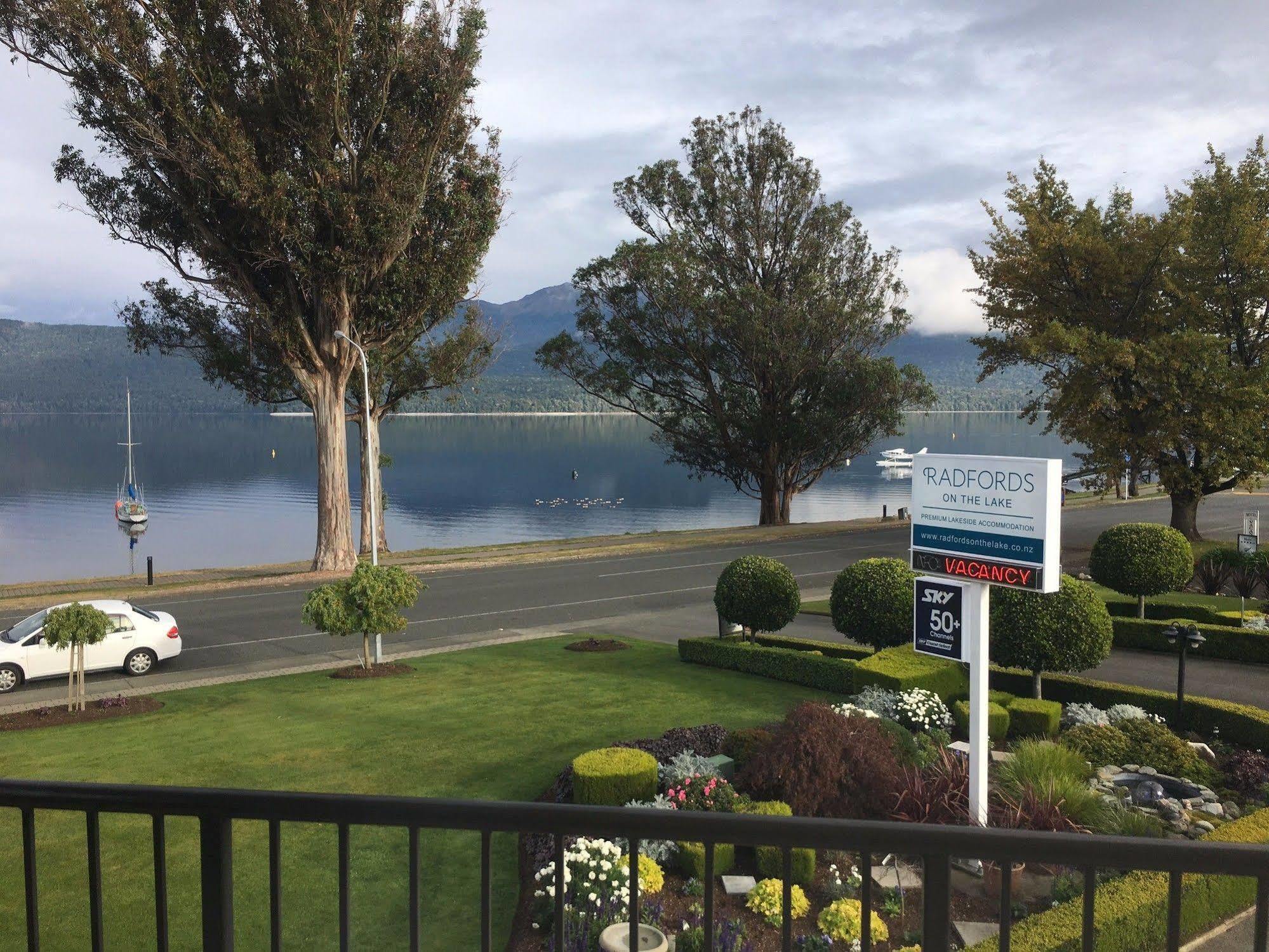 Motel Radfords On The Te Anau