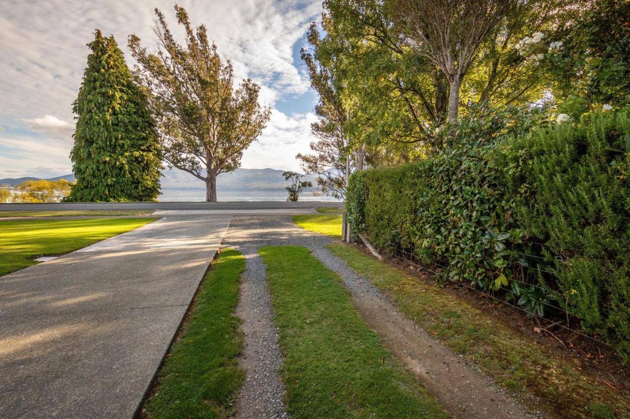 Hop, Skip And Jump To The - House Te Anau