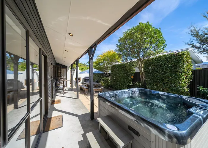 Townhouse Retreat - Te Anau Getaway
