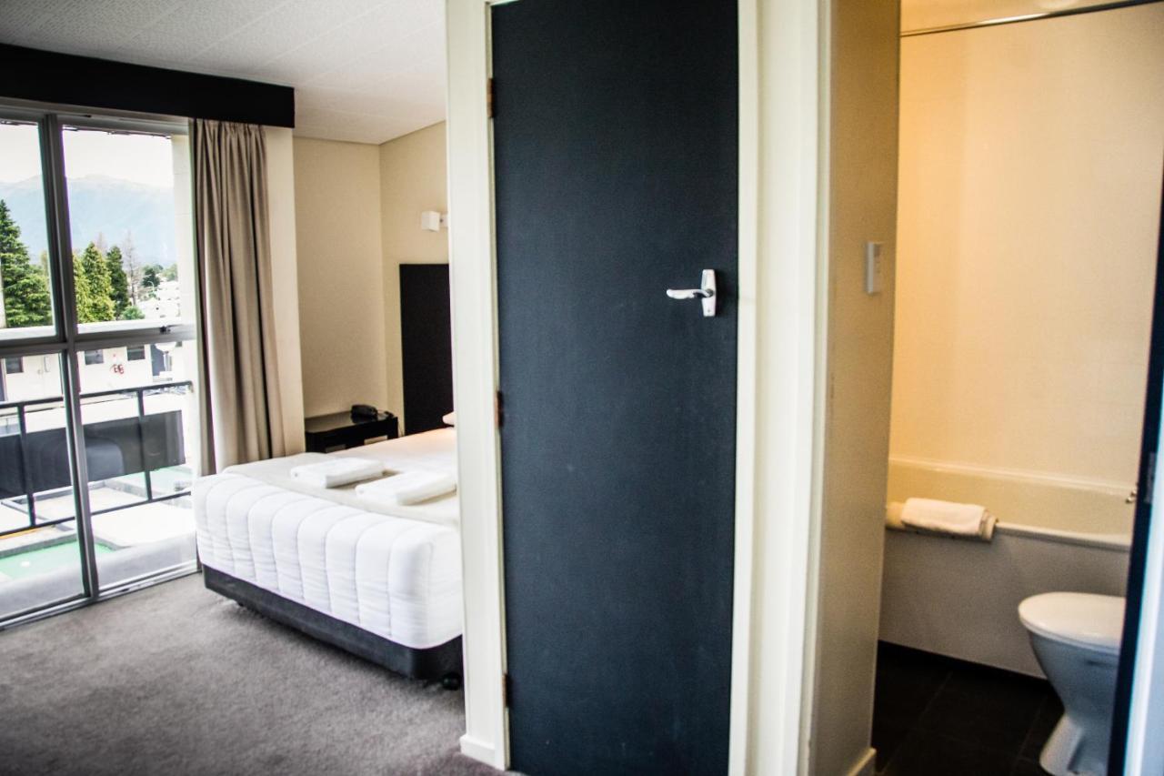 Fiordland Hotel 3*