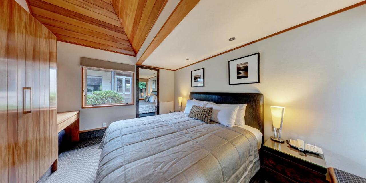 Distinction & Hotel Te Anau