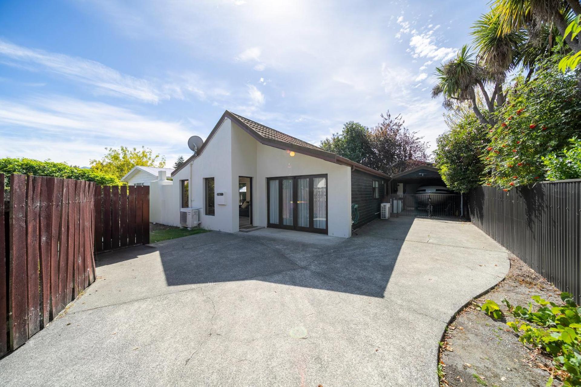 Townhouse Retreat - Getaway Holiday home Te Anau
